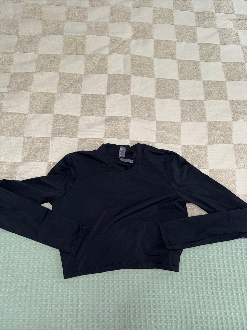 Vuori Long Sleeve‎ Cove Mock Neck Top size M
